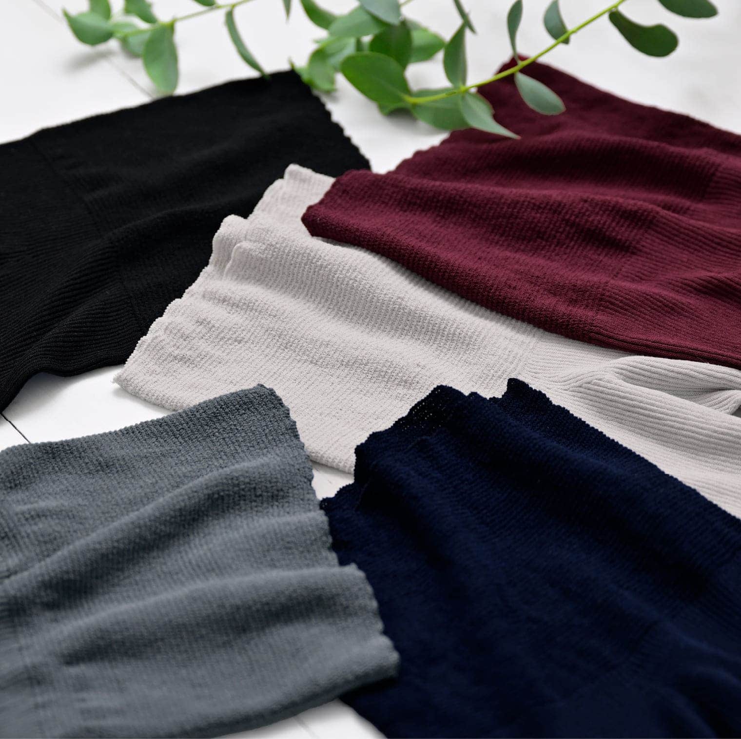 あしをつつむ / おなかを守るハラマキ付き リブ編みレギンス なめらかレーヨン