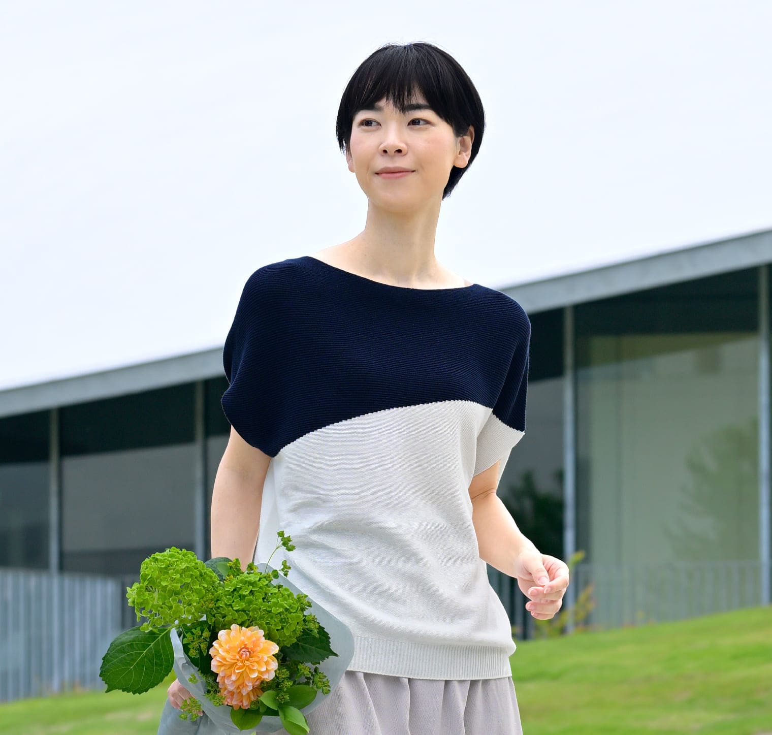 からだをつつむ 二の腕が気にならないプルオーバー 綿麻
