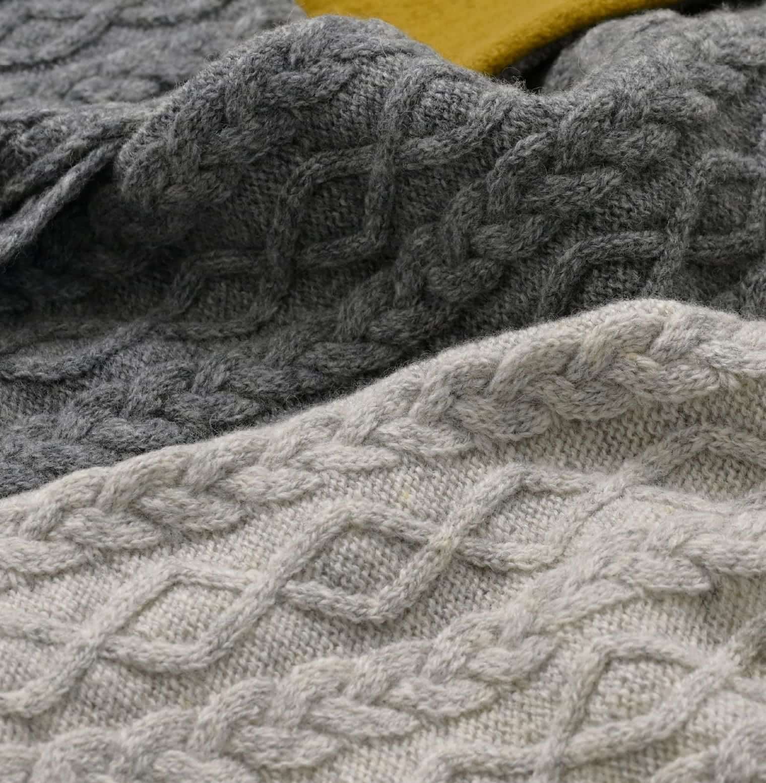 くびをつつむ / ミニマフラー ケーブル柄 リバーシブル