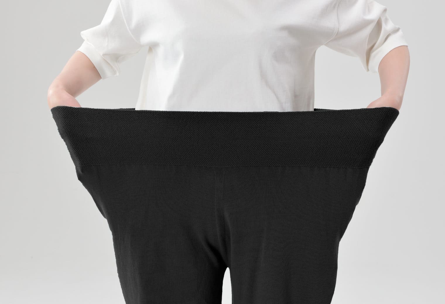 おなかをつつむ / のびるニットパンツ ワイドタイプ