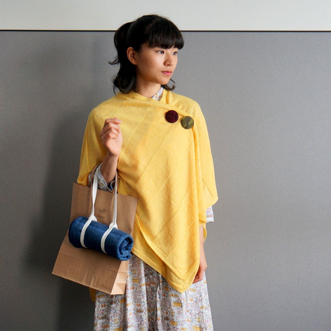 tate-S 羽織るポンチョ 薄手で軽いリネンウール 同色ボーダー