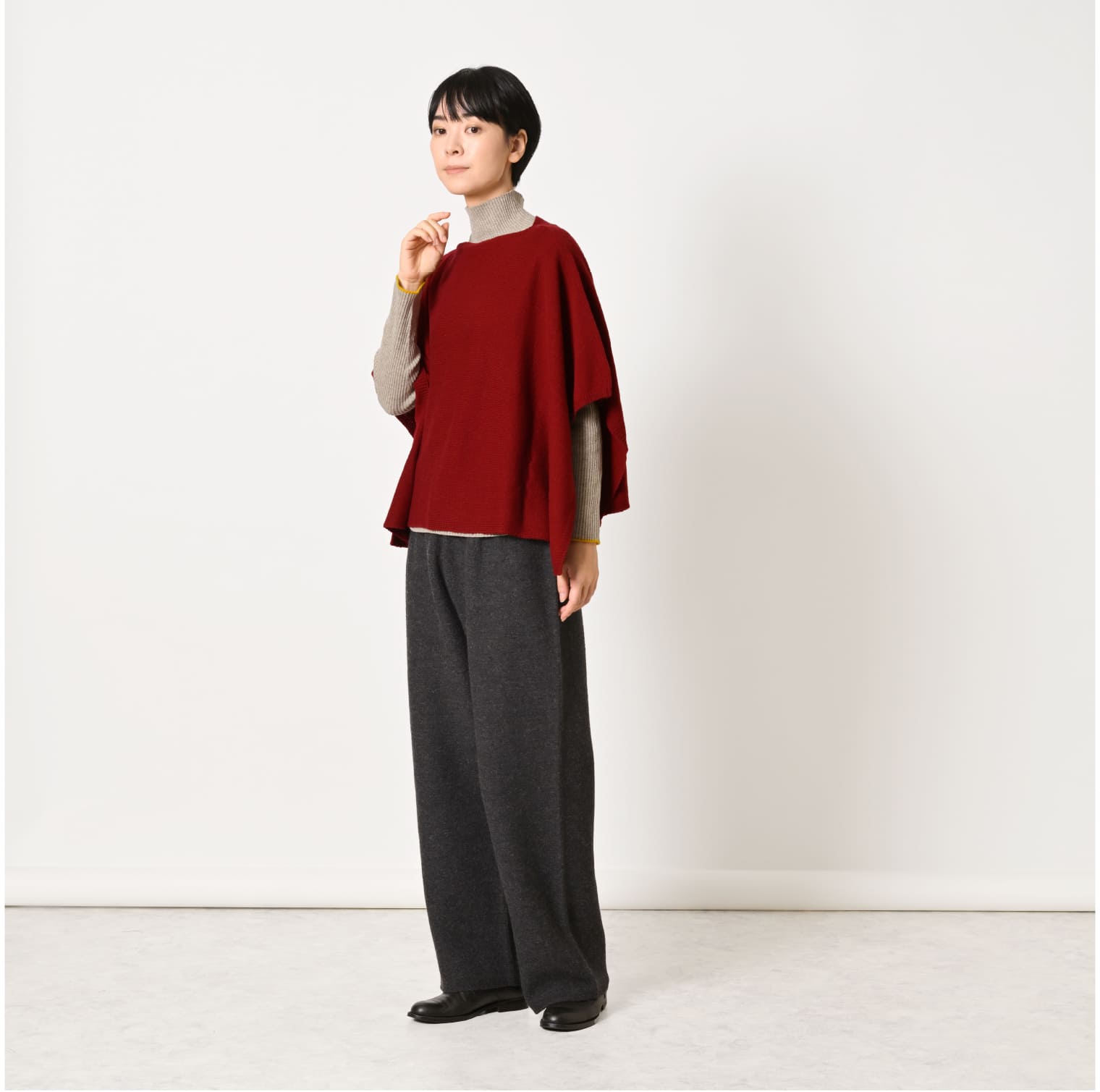 yoko-S 小ぶりなかぶるポンチョ 手洗いできるウール100%